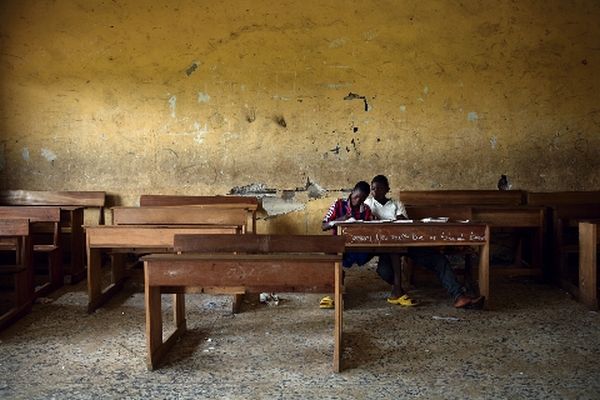 ナイジェリアでイスラム系武装集団が学校を襲撃、生徒・教師ら29人が殺害される god budah saigai international 